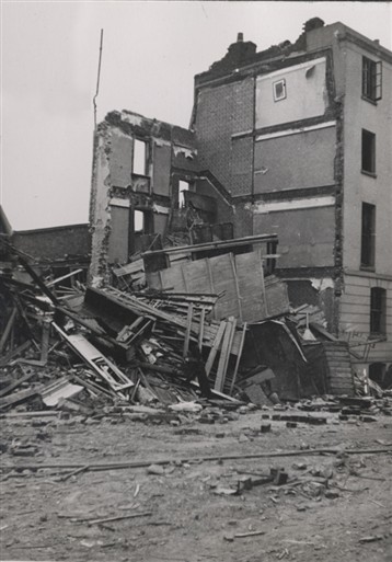 Photo:Eaton Terrace, 1941