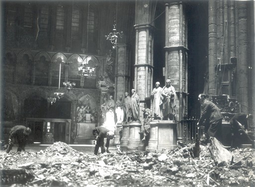 Photo:Westminster Abbey: Interior damage, 11 May 1941